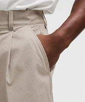 Woven Relaxed-Fit Pleated Short 8" | Men's Shorts