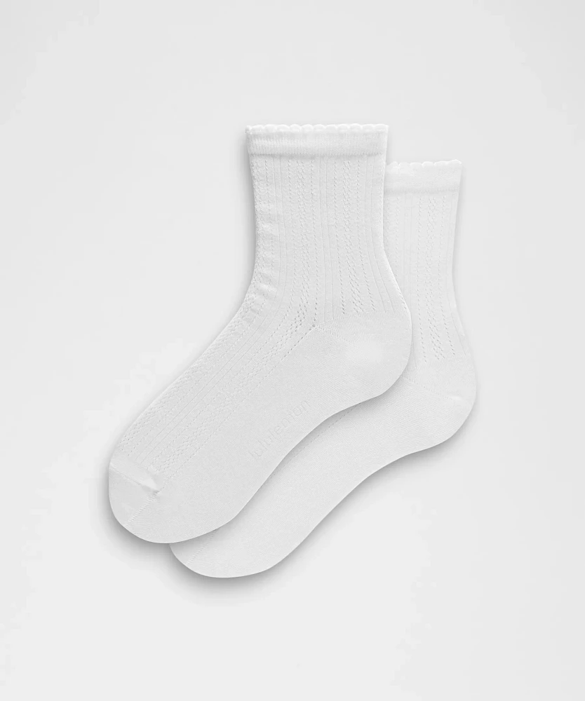 Unisex Pointelle Quarter Socks | Men's