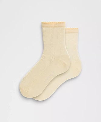 Unisex Pointelle Quarter Socks | Men's