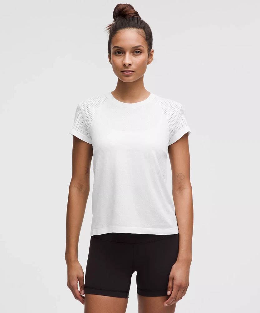 Train to Be Short-Sleeve Shirt | Women's Short Sleeve Shirts & Tee's