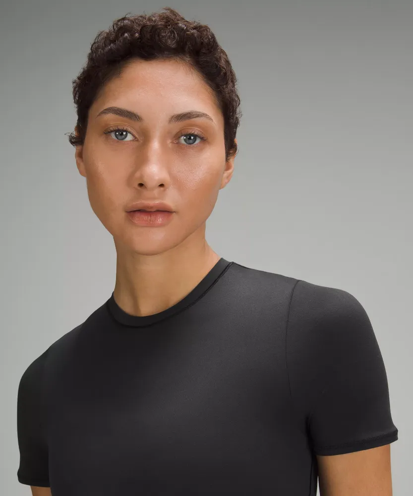 Wundermost Ultra-Soft Nulu Crewneck Cropped T-Shirt | Women's Short Sleeve Shirts & Tee's