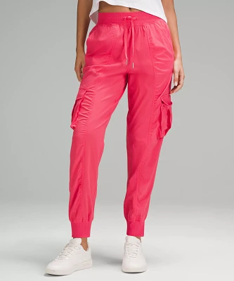 Dance Studio Relaxed-Fit Mid-Rise Cargo Jogger | Women's Joggers