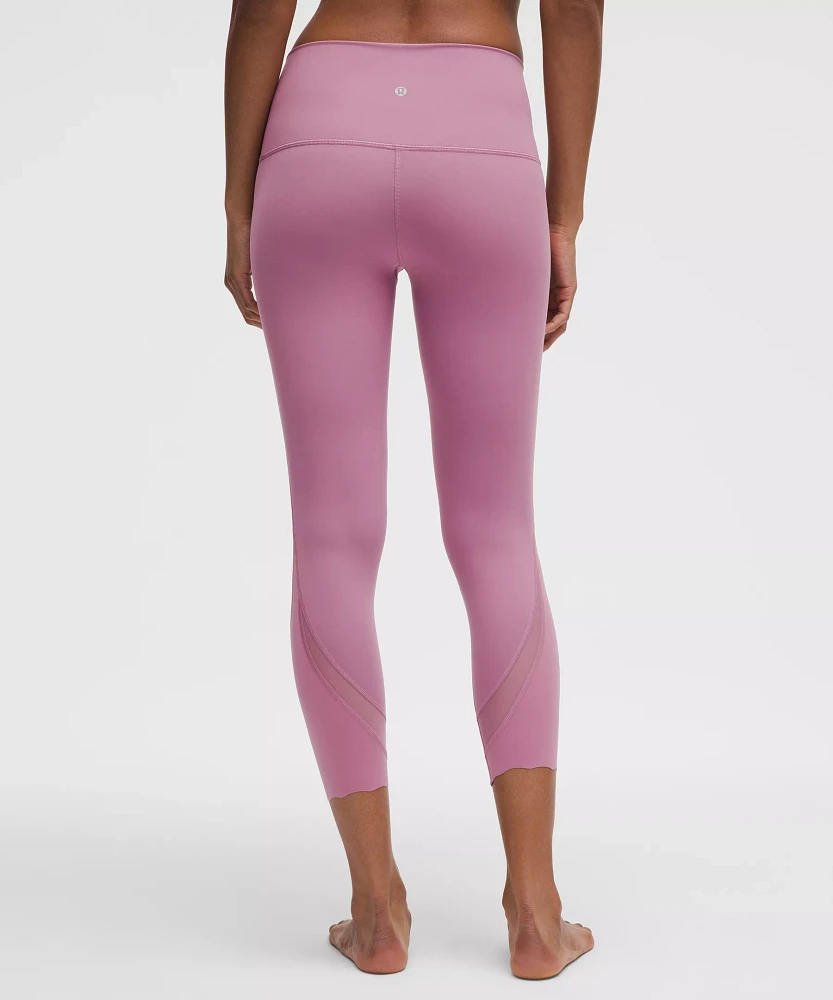 Wunder Under Scalloped Hem High-Rise Crop 23" | Women's Capris