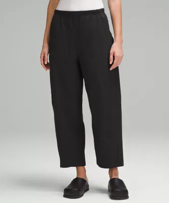 Lightweight Mid-Rise Barrel-Leg Cropped Pant | Women's Capris