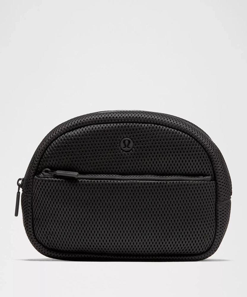 City Essentials Pouch 4L *Knit Mesh | Women's Bags,Purses,Wallets