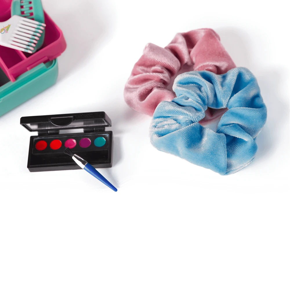 Courtney's™ Caboodles® & Hair Accessories Kit for 18-inch Dolls (Historical Characters)