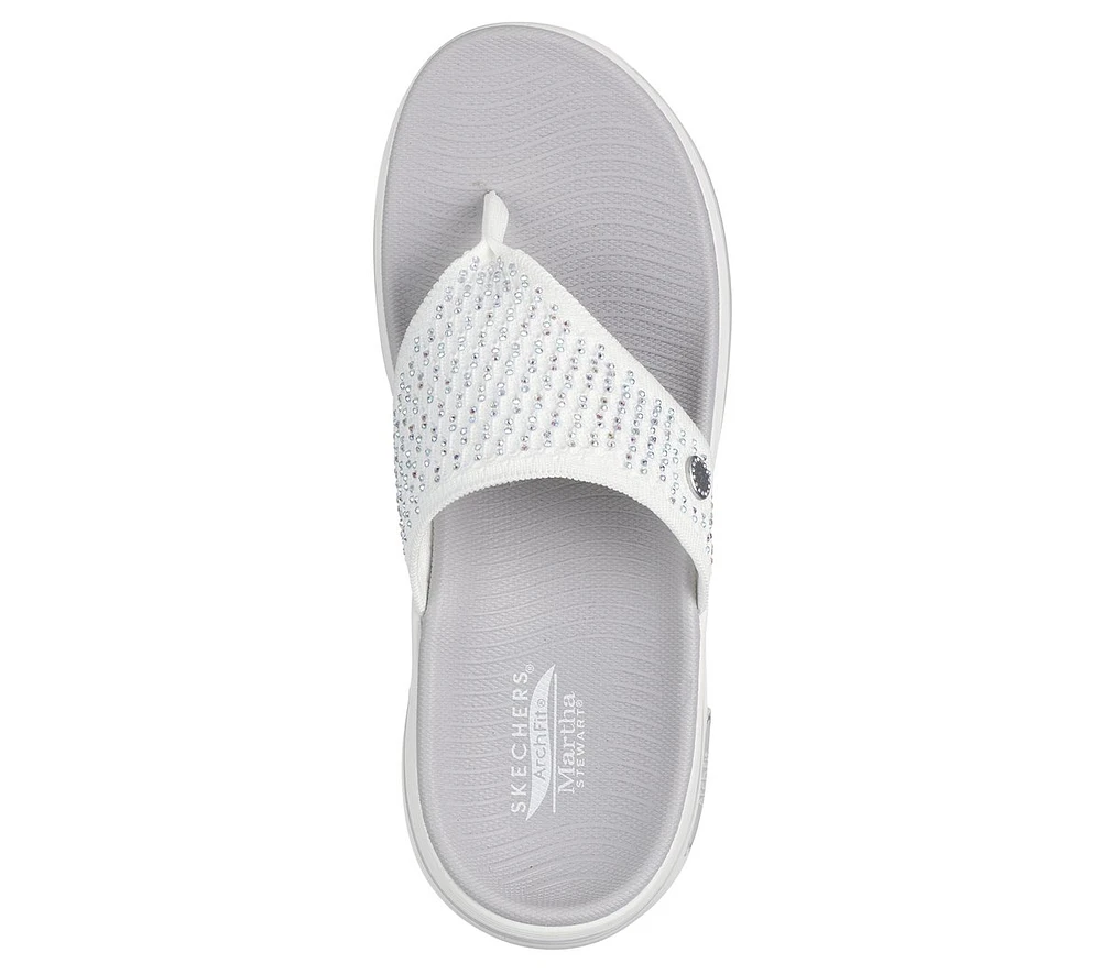 Martha Stewart: GO WALK Arch Fit 2.0