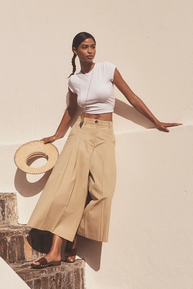 ASTR The Label Rowen Pleated Culotte Pants