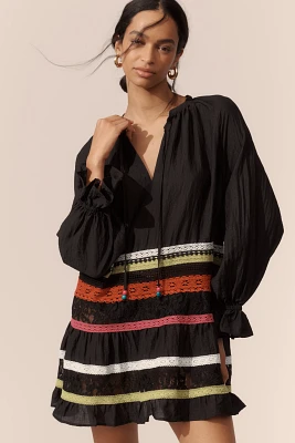&.Layered Mixed Lace Tunic