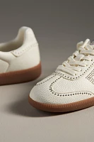 Back 70 Cloud 2508 Sneakers