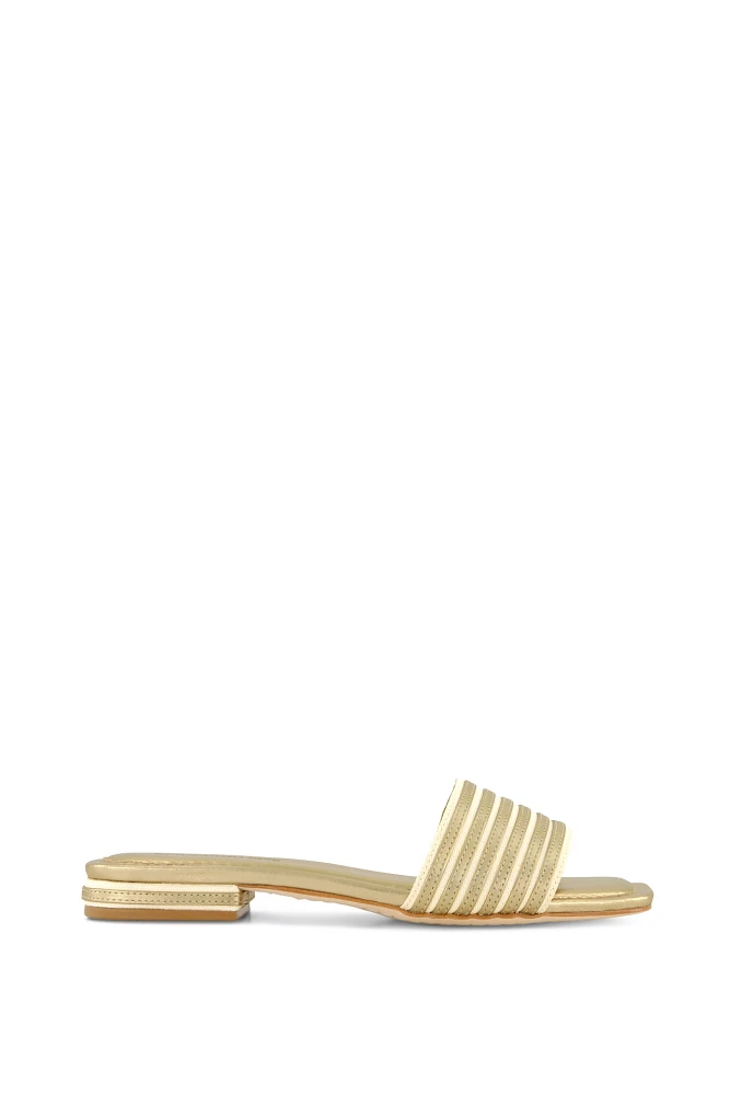 Bernardo Myko Sandals