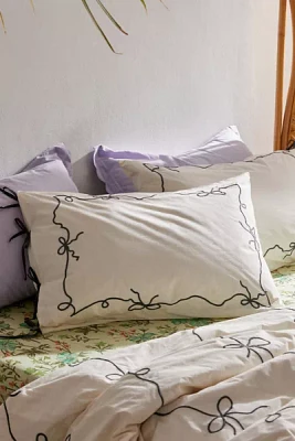 Lacey Bows Embroidered Sham Set