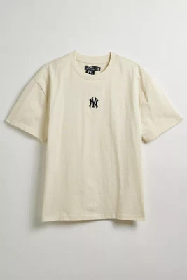 Pro Standard UO Exclusive MLB New York Yankees Home Game Tee