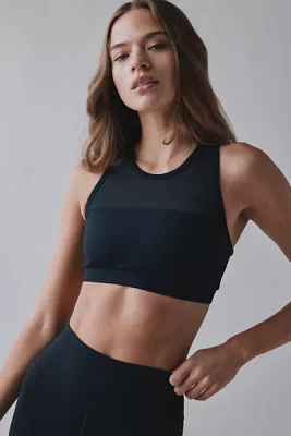 Strut This Chase Mesh Panel Scoop Neck Sports Bra