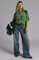 89 V-Neck Boxy Graphic Tee
