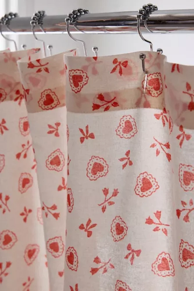 Sweetheart Ditsy Patterned Shower Curtain
