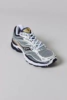 Saucony Women's ProGrid Triumph 4 Sneaker