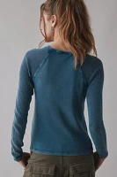 GUESS ORIGINALS Graphic Raglan Mesh Long Sleeve Tee
