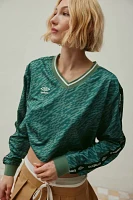 Umbro UO Exclusive V-Neck Long Sleeve Boxy Tee