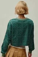 Umbro UO Exclusive V-Neck Long Sleeve Boxy Tee