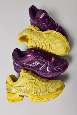 Saucony Men's ProGrid Triumph 4 Sneaker
