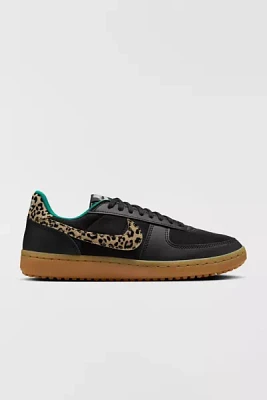 Nike Women's Field General Sneaker