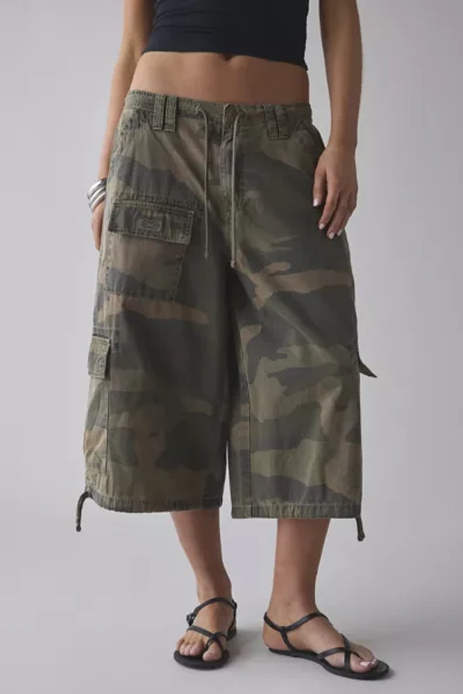 BDG Detroit Low-Rise Baggy Cropped Cargo Pant
