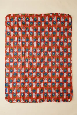 BAGGU & Miffy Puffy Quilted Picnic Blanket