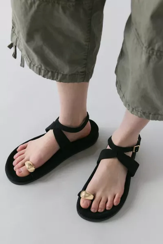Azalea Wang Kani Flat Sandal