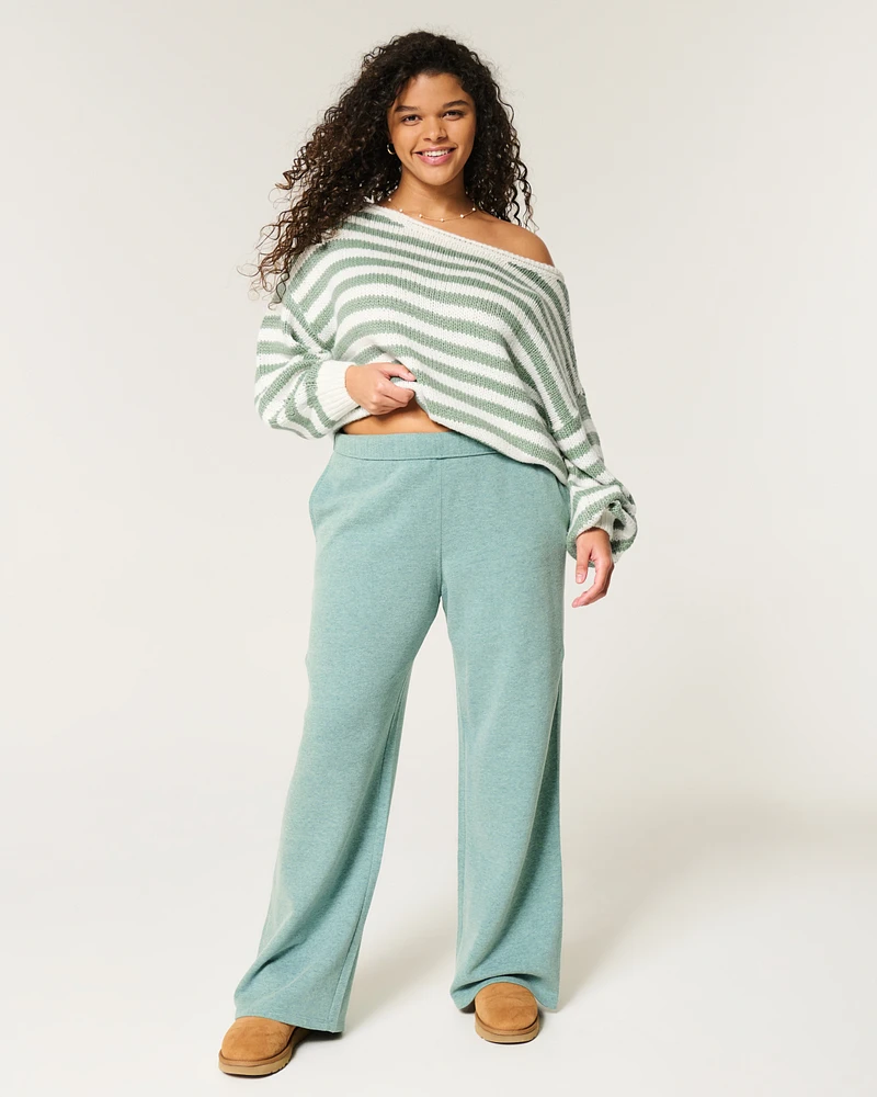 Hollister Feel Good Fleece Wide-Leg Pants