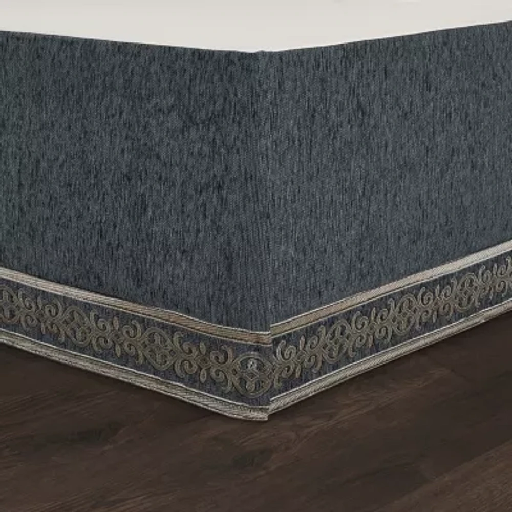 Queen Street Ashley 4-pc. Damask + Scroll Midweight Comforter Set