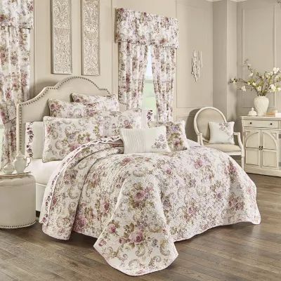 Royal Court Chambord Floral Quilt Set