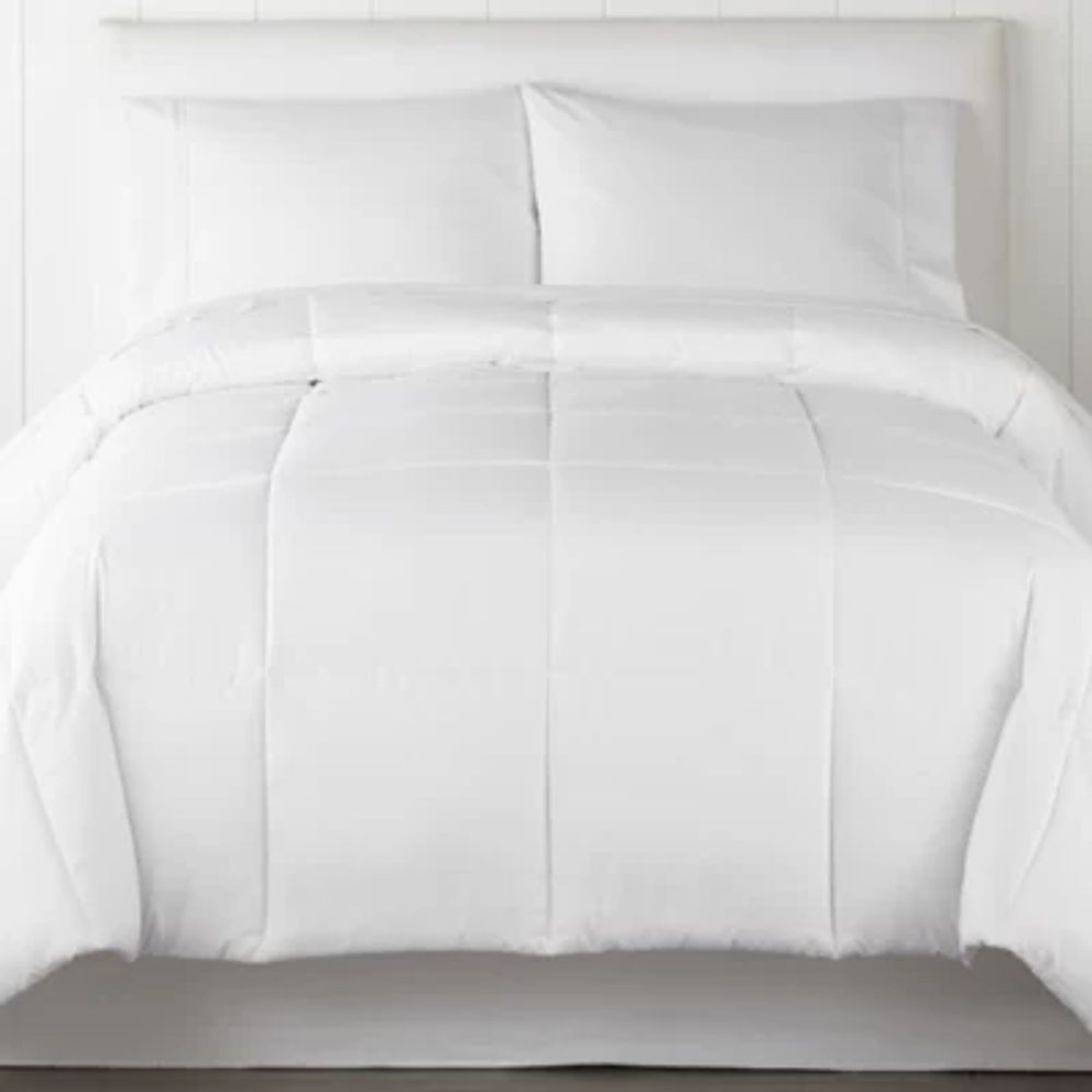Home Expressions Light Warmth Down Alternative Comforter