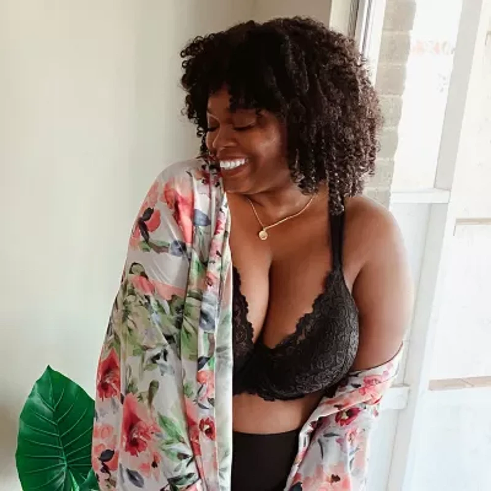 Leading Lady® Scalloped Lace Underwire Full Figure Bra- 5044