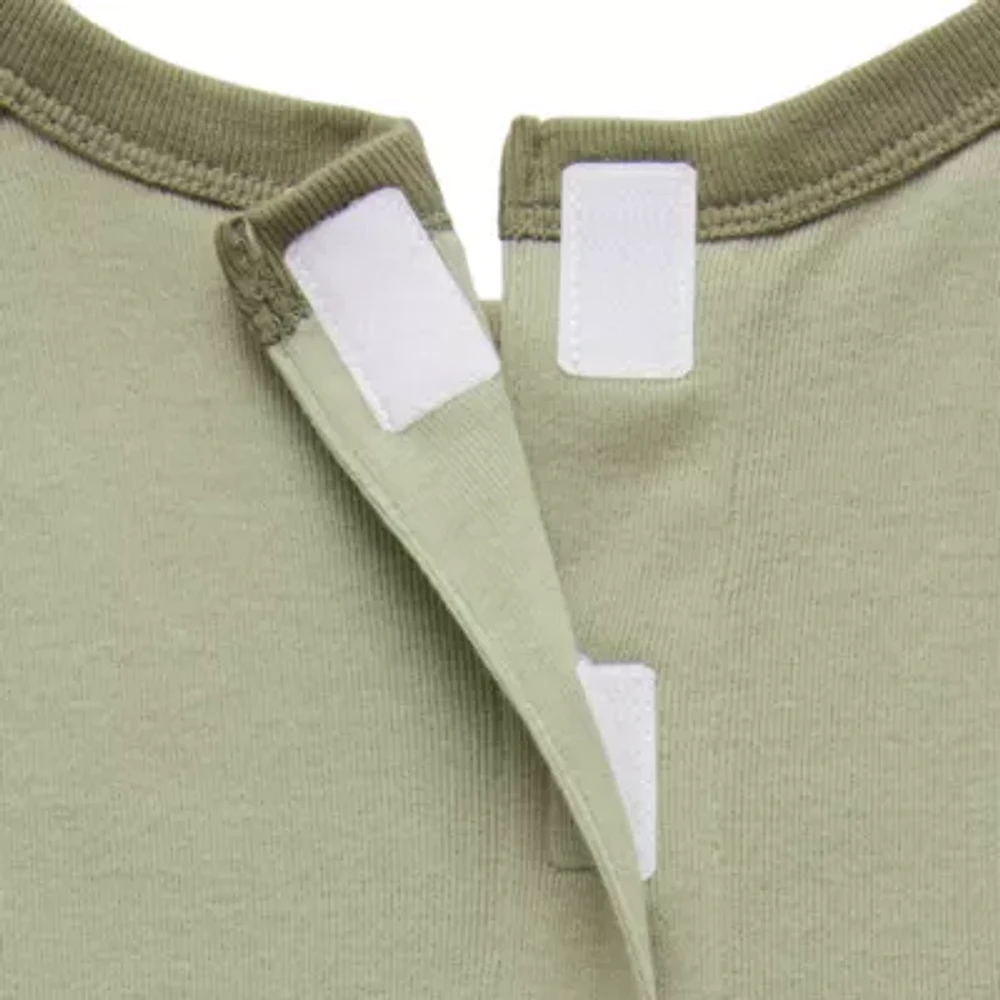 Arizona Adaptive Womens Easy-on + Easy-off Crew Neck Short Sleeve Juniors Graphic T-Shirt