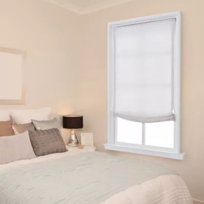 Relaxed Cordless Light-Filtering Roman Shade