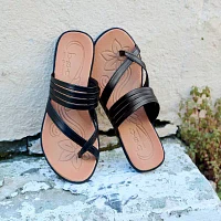 BOC by Born Womens Alisha Criss Cross Strap Flat Sandals