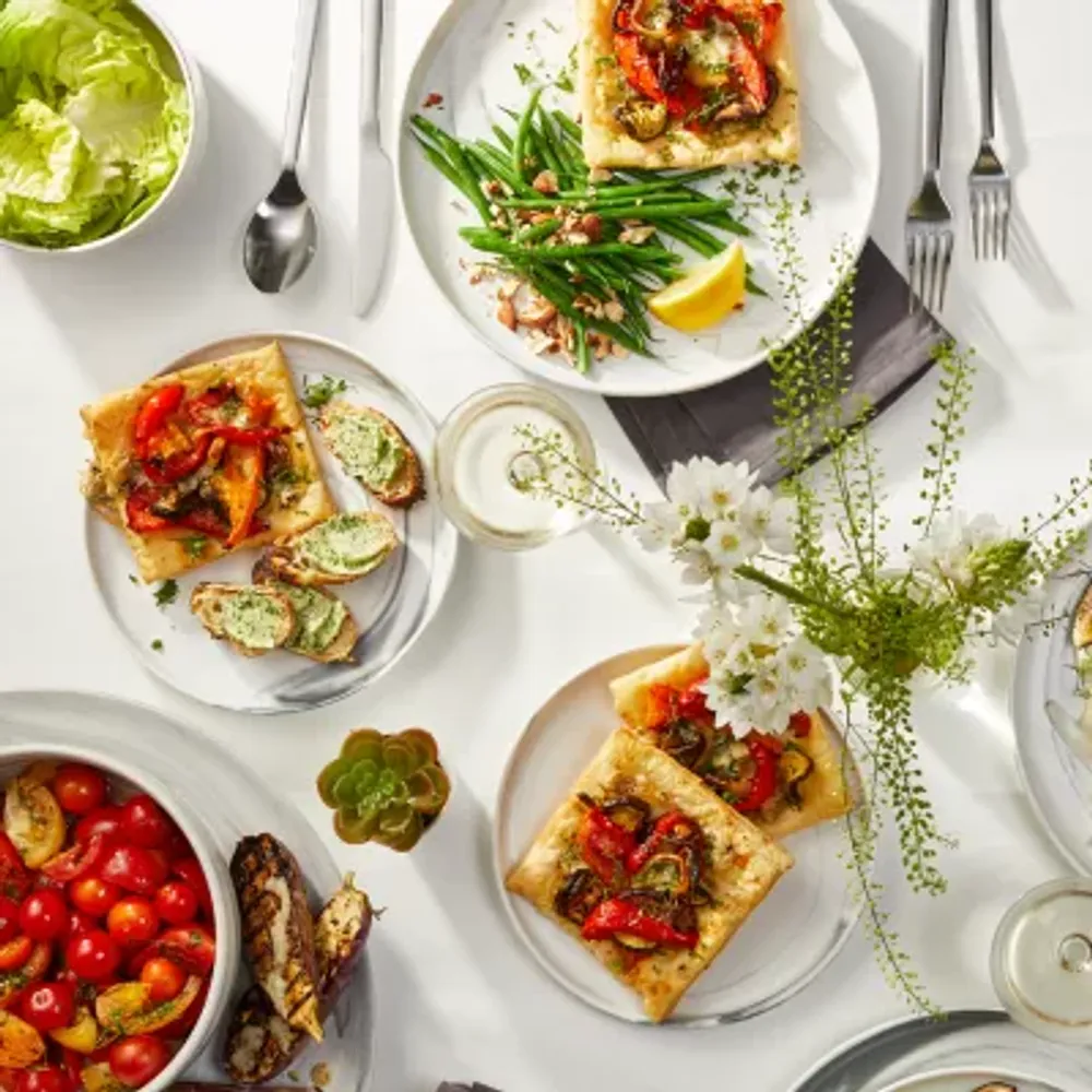 Stone + Lain Brighton 16-pc. Porcelain Dinnerware Set