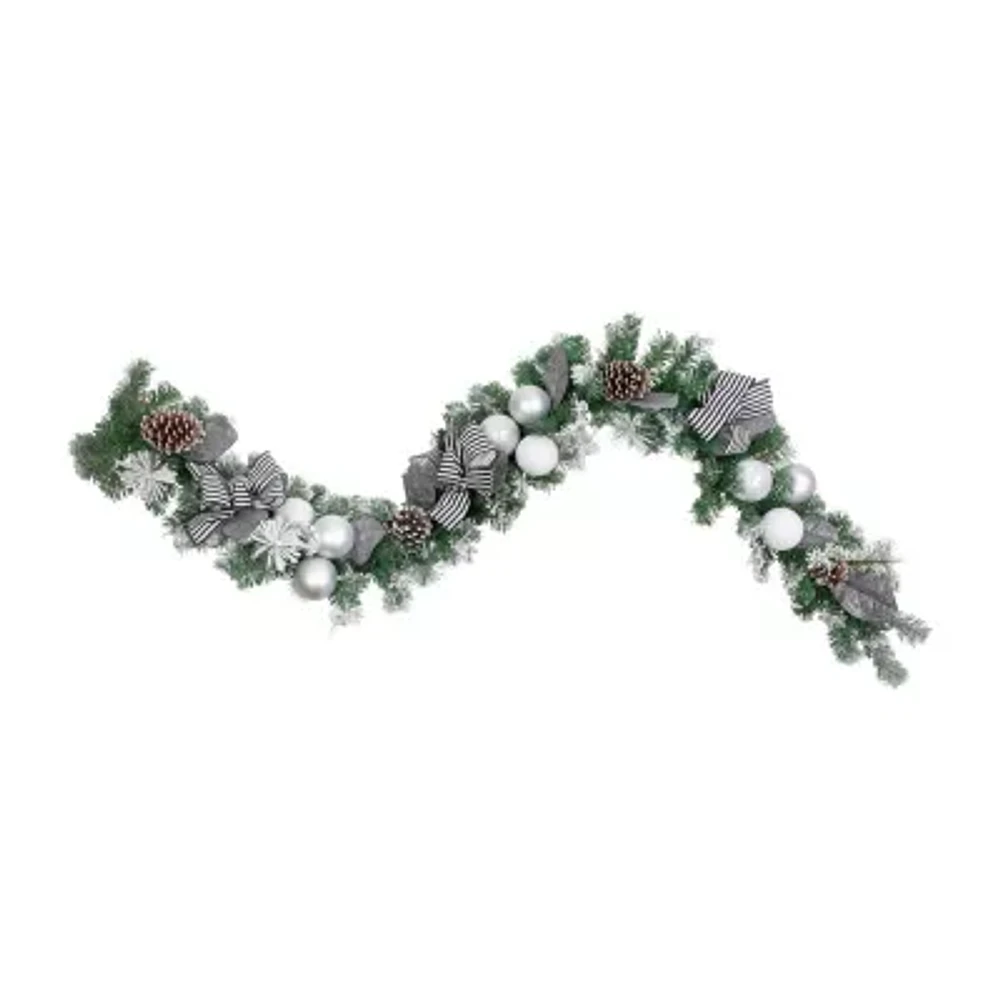 Northlight Frosted Pine Christmas Indoor Garland