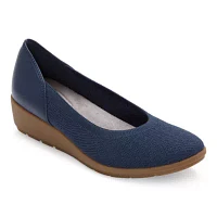 Baretraps Marily Womens Round Slip-On Shoe