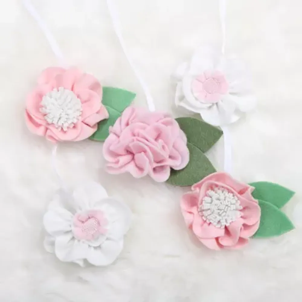 The Peanutshell Flowers Baby Mobile