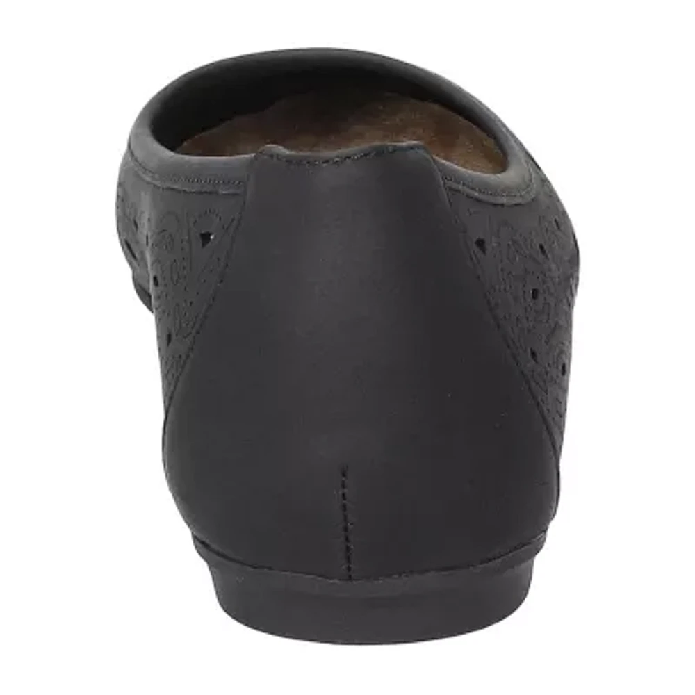 Easy Street Jackie Womens Round Closed Toe Ballet Flats