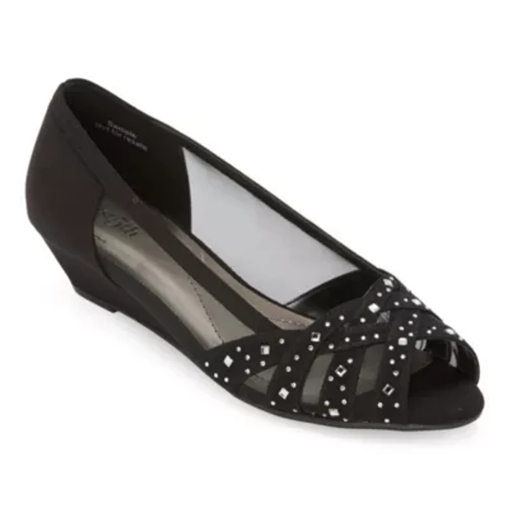 east 5th Womens Rainley Round Slip-On Shoe