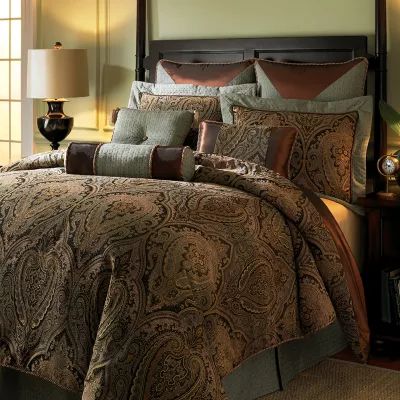 Madison Park Canovia Springs Jacquard Comforter Set