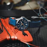 Shop khaki navy scuba auto syroco special edition in Canada | La Maison MonacoShop