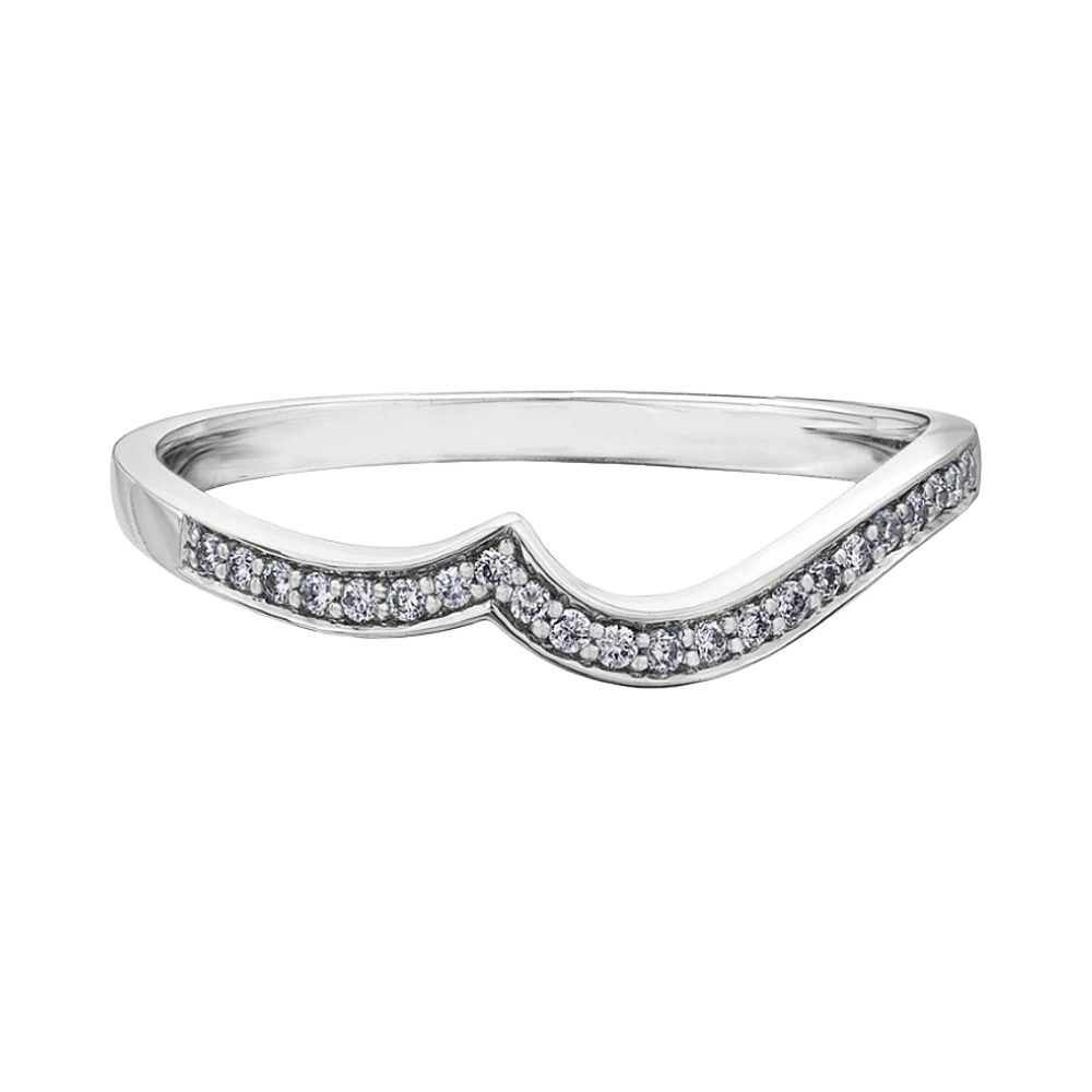 10K GOLD RING WITH DIAMONDS