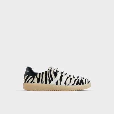 Chicsneaker White/Black Women's Low top sneakers | ALDO Canada