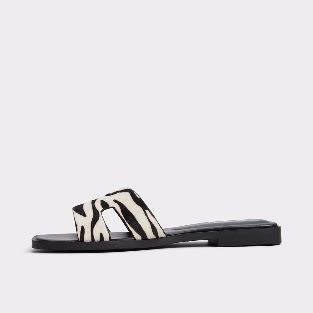 Itsandal White/Black Women's Flat Sandals | ALDO Canada
