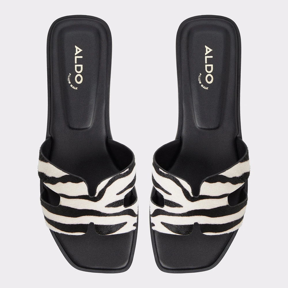 Itsandal White/Black Women's Flat Sandals | ALDO Canada