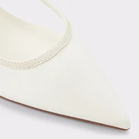 Maxina Cream Women's Kitten heels | ALDO Canada